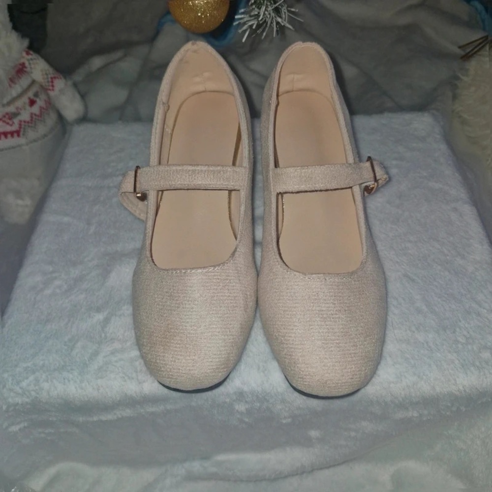 Elegant Cream Kids Dress Shoes